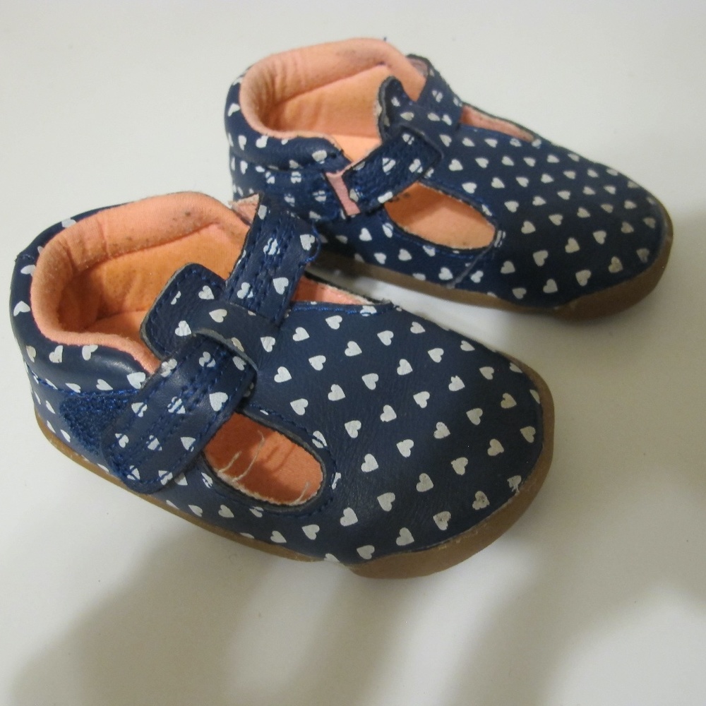 Girls Carter's Baby Shoes Size Stand GUC